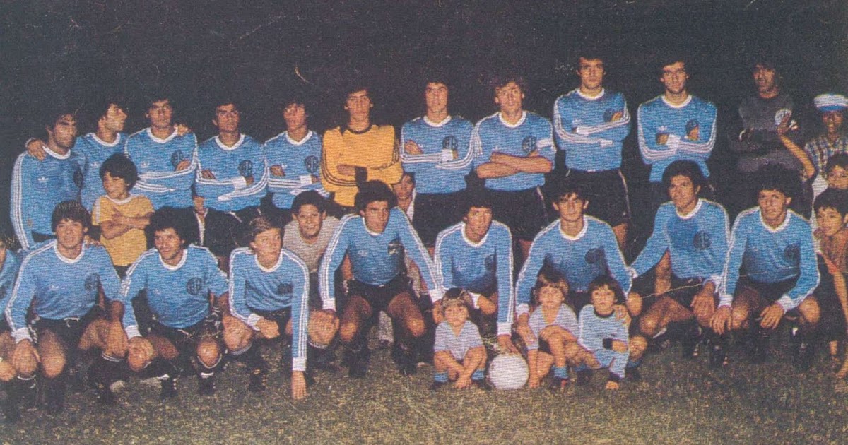 A lo Belgrano el mito de la camiseta Adidas